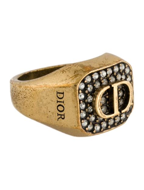 dior 30 montaigne ring price|Dior 30 montaigne wardrobe.